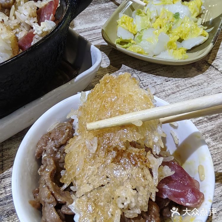 探访朋友吃过赞不绝口的顺德煲仔饭[愉快]