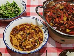 -笨豆腐居民楼菜馆•江西小炒(天津开发区店)