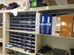 -鸿准通信科技·忠诚手机电脑维修中心(三林店)