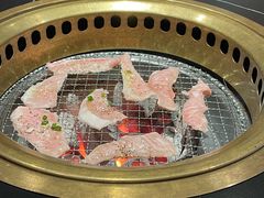 -山川小町·极番烧肉(新地假日广场店)