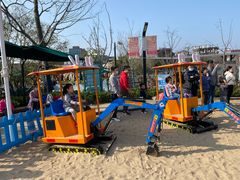 -季高兔窝窝亲子园(上海薰衣草公园店)