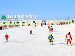 -华彬猛犸滑雪场