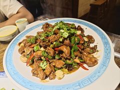 -芳林嫂 湖边边巧媳妇渔家菜馆