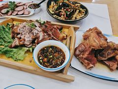 -东北酱骨饺子铁锅炖(万达总店)