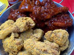 -BHC炸鸡(明洞总店)