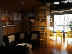 -新华里咖啡书吧(新华书店小寨店)