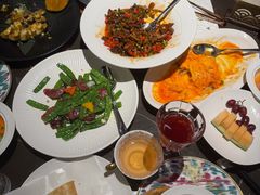 -海派悦庭·海胆烧麦·新融合菜(凯德广场店)