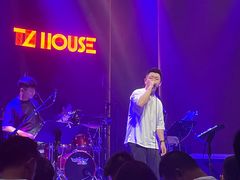 -TZ House音乐现场(来福士中心店)