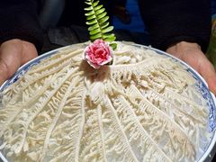 -茅草房·河畔园林火锅