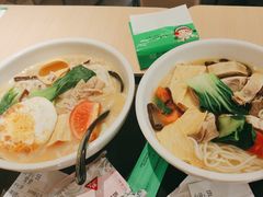 -蒙自源米线大王(东站店)