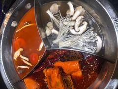 -大龙辣火锅·龙虾·烧烤(湖滨新天地店)