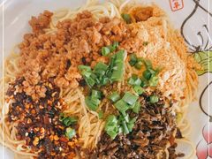 -碗里捞川渝特色面(沙河玖耀里店)