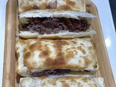 加焖子驴肉火烧-高玛纳驴肉火烧(一世界店)