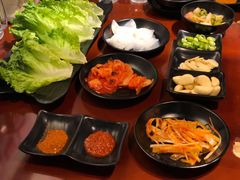 -肉甲韩国木炭烤肉(新壹街1店)