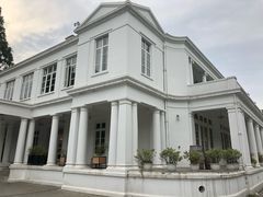 -南京双门楼宾馆(盐仓桥地铁站阅江楼店)