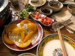 -毛辣果·贵州红酸汤牛肉火锅(西单店)
