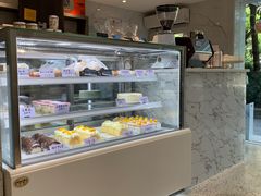 面包甜点陈列柜-iFood甜嫩嫩(江东北路店)