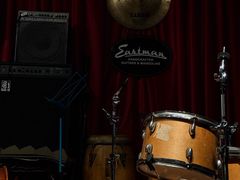 -东岸Cafe 爵士俱乐部