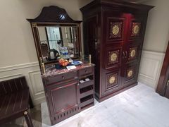 -深圳富苑皇冠假日套房酒店