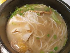 -妈妈故事米线(市府恒隆店)