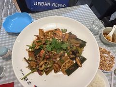 -拿渡·水煮鱼麻辣香锅(王府井奥莱·香江小镇店)