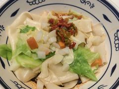 -阿瓦山寨·湘菜现炒·剁椒鱼头王(咸阳总店)