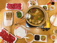 -邹开喜·炭炉鸡煲·海鲜火锅(虹口足球场店)