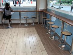 -全家便利店(崂山路四店)