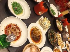 -阿瓦山寨·湘菜现炒·剁椒鱼头王(咸阳总店)