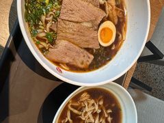 -康師傅私房牛肉面(浦机三店)