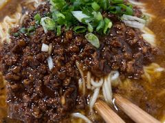 弯杂面-沉香牛肉面