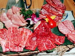 -炼火烤肉店