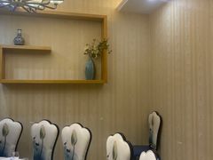 -香山湖家家宴(中山陵店)