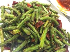 -YI PIN JU 一品居中餐厅 中国超市