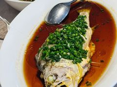 葱油蒸东海黄鱼-YUNHE秐合· 雅致浙宴(西溪店)