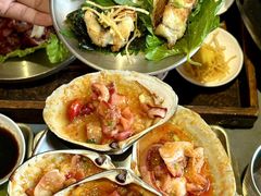 -围炉肉舍•炭烤活鳗•丹东海鲜烤肉(步行街店)