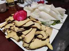 -野菌皇海景野生菌火锅(滨海大道店)