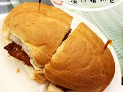 猪扒包-义顺牛奶公司(庇利金街店)