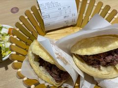 精品驴肉火烧-闫家驴肉老店(华电一校店)