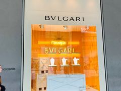 -文艺复兴百货(米兰大教堂广场店)