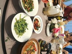 -香山湖家家宴(中山陵店)