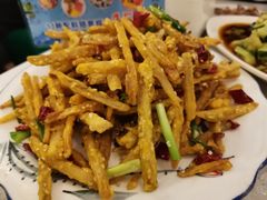 -张大师鸭爪爪特色干锅(南湖店)