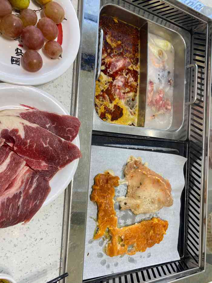 嗨吃围炉烤肉火锅自助(摩尔城店)-"自助餐烤肉,王家湾附近不多,摩尔城