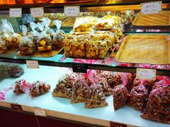 -新月蛋糕西点专卖店(大麦街店)