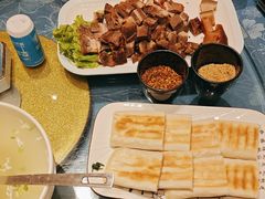 -乔家小院•非遗驴肉•本地小海鲜(滨河路店)