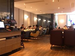 -港丽餐厅(高德置地店)