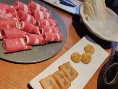 -呷哺呷哺(融创茂店)