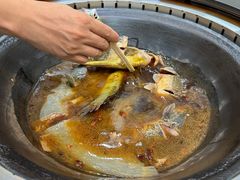 -铁锅炖灶台鱼老三炖鱼馆