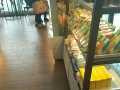 面包甜点陈列柜-一鸣真鲜奶吧(温州南站店)