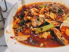-凤凰路何眼镜香辣蟹(花果园店)